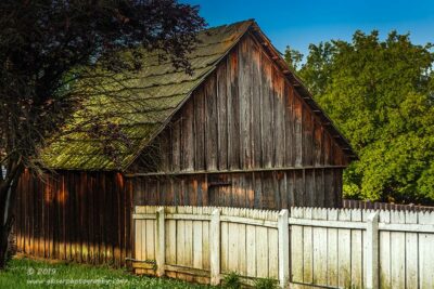 "The White Fence",   Canon 5D Mk3, 24-70mm f/2.8L Mk2, Singh-Ray Color Combo Polarizer