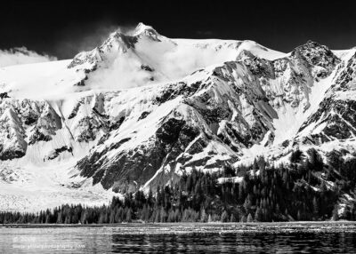 "Mountain Gradeur",   Canon 40D, 70-200mm f/4L, No filters, Converted to B&W in Lightroom