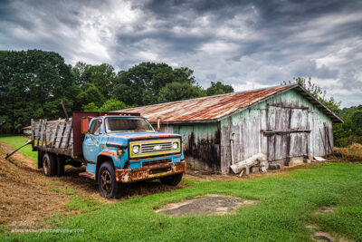 "Barnyard Memories",   Canon 5D Mk3, 24-70mm f/2.8L Mk2, Singh-Ray Color Combo Polarizer