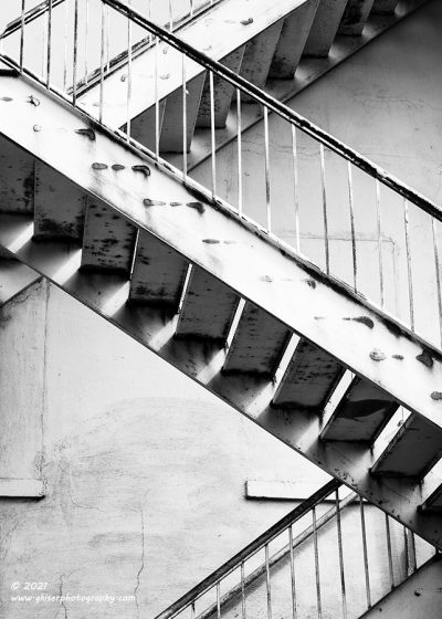 "Urban Angles",   Canon 5DS R, 70-200mm f/2.8L Mk2, No filters, Converted to B&W in Lightroom