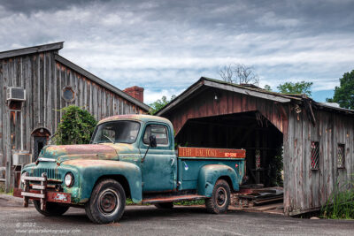 "Factory Worker",   Canon 5DS R, 24-70mm f/2.8L Mk2, Singh-Ray Color Combo Polarizer, Galen Rowell 3-stop soft ND Grad