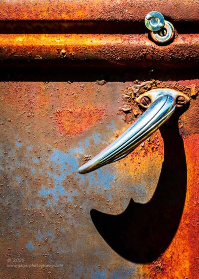 "Grab the Blue",   Canon 5D SR, 70-200mm f/2.8L Mk2, Singh-Ray Color Combo Polarizer
